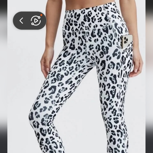 Fabletics, XXL short, oasis pureluxe leopard legging - Picture 10 of 10